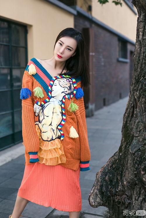 李妮视频vk,揭秘她的魅力瞬间