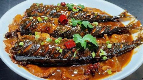红烧鲅鱼的家常做法视频,鲜美滋味，简单易学