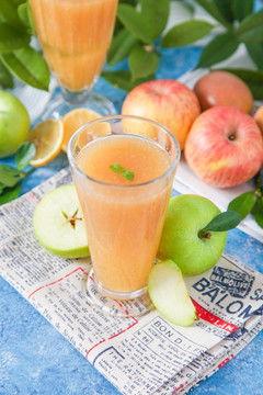 鲜榨果汁视频教程,鲜榨果汁制作视频教程全解析